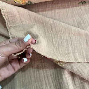 موسلین خامه دوزی کرم