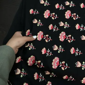 سوزن دوزی لینن مشکی