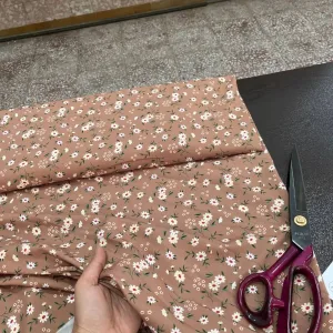 کرپ الیزه قهوه ای گل ریز